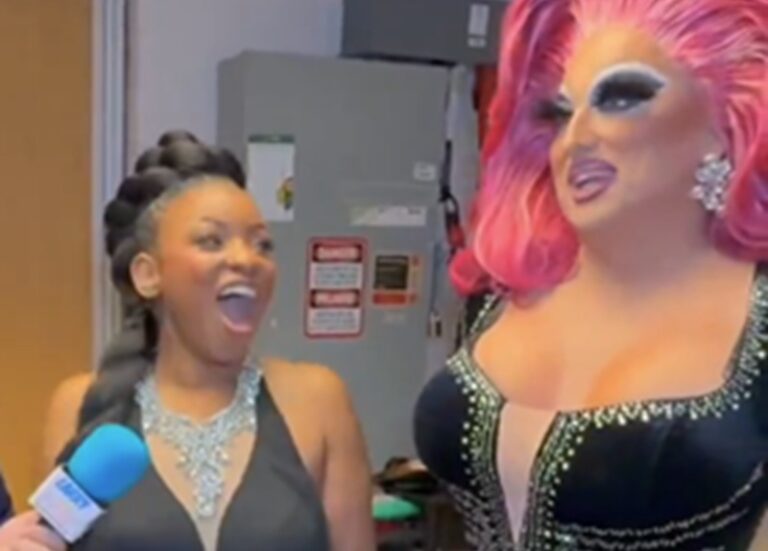 Jasmine Crockett mocks MAGA women while standing next to giant Drag Queen